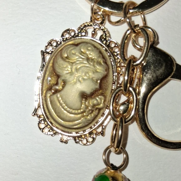 Persimmon Cameo Beaded Bagcharm Or  Keychain with Assorted Charm - Picture 4 of 9